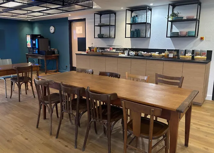 Hôtel accueillant les animaux: Brit Hotel Essentiel Tours Sud